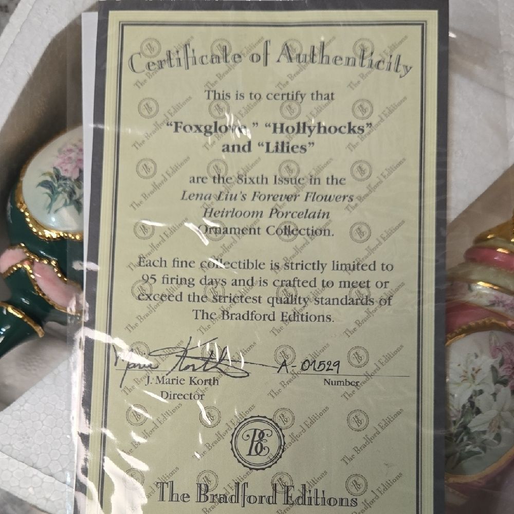 The Bradford Exchange Floral Ornament Set - Green and Pink - Picture 5 of 13